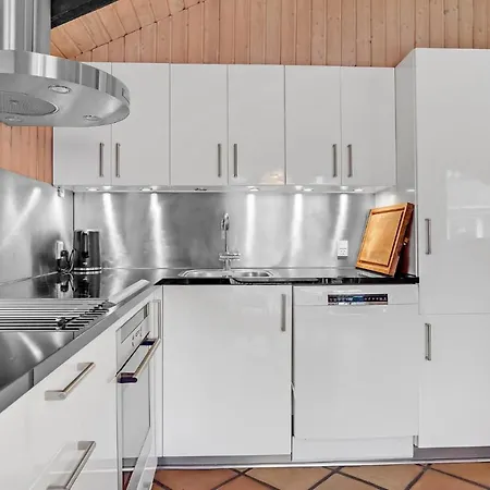 3 Bedroom Awesome In