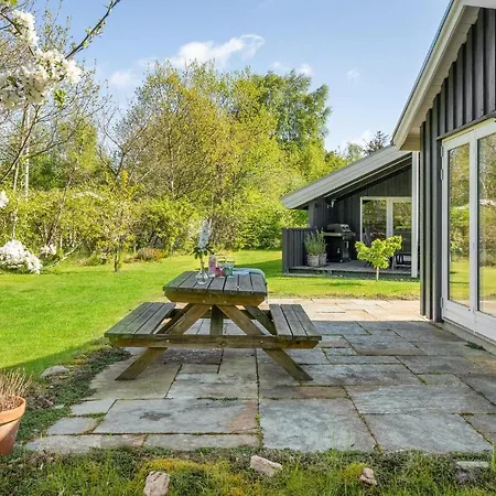 3 Bedroom Awesome In
