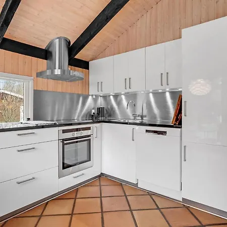 3 Bedroom Awesome In *