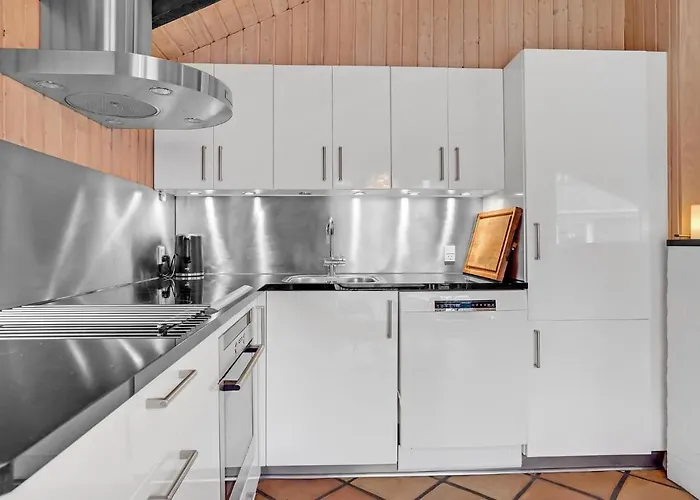 3 Bedroom Awesome In