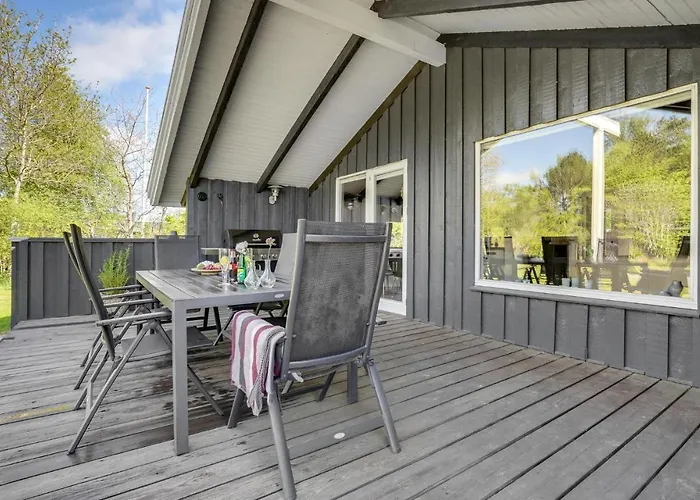 3 Bedroom Awesome In *